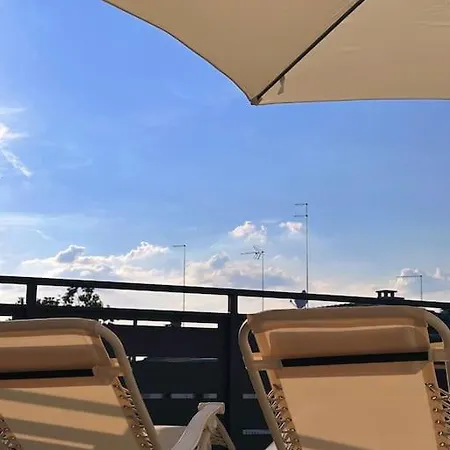 Terrace House Apartament